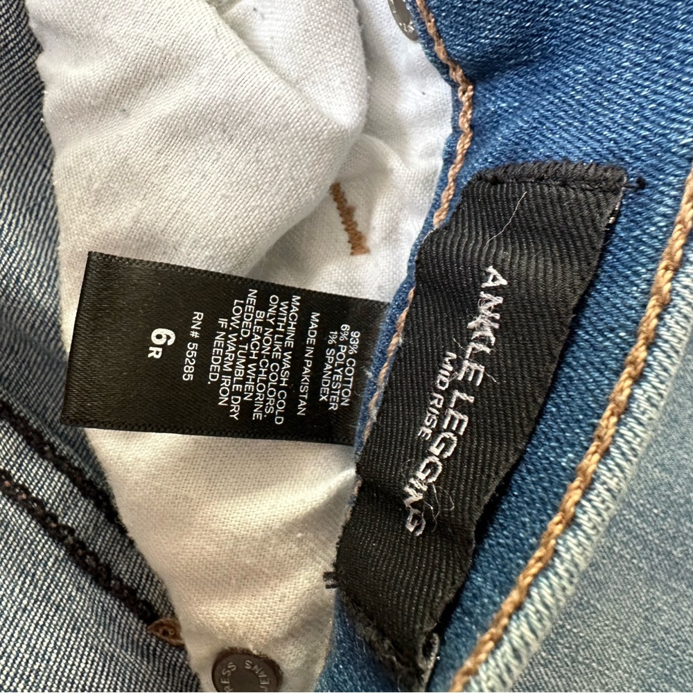 Express skinny leg size 27 waist medium light wash - Picture 4 of 4